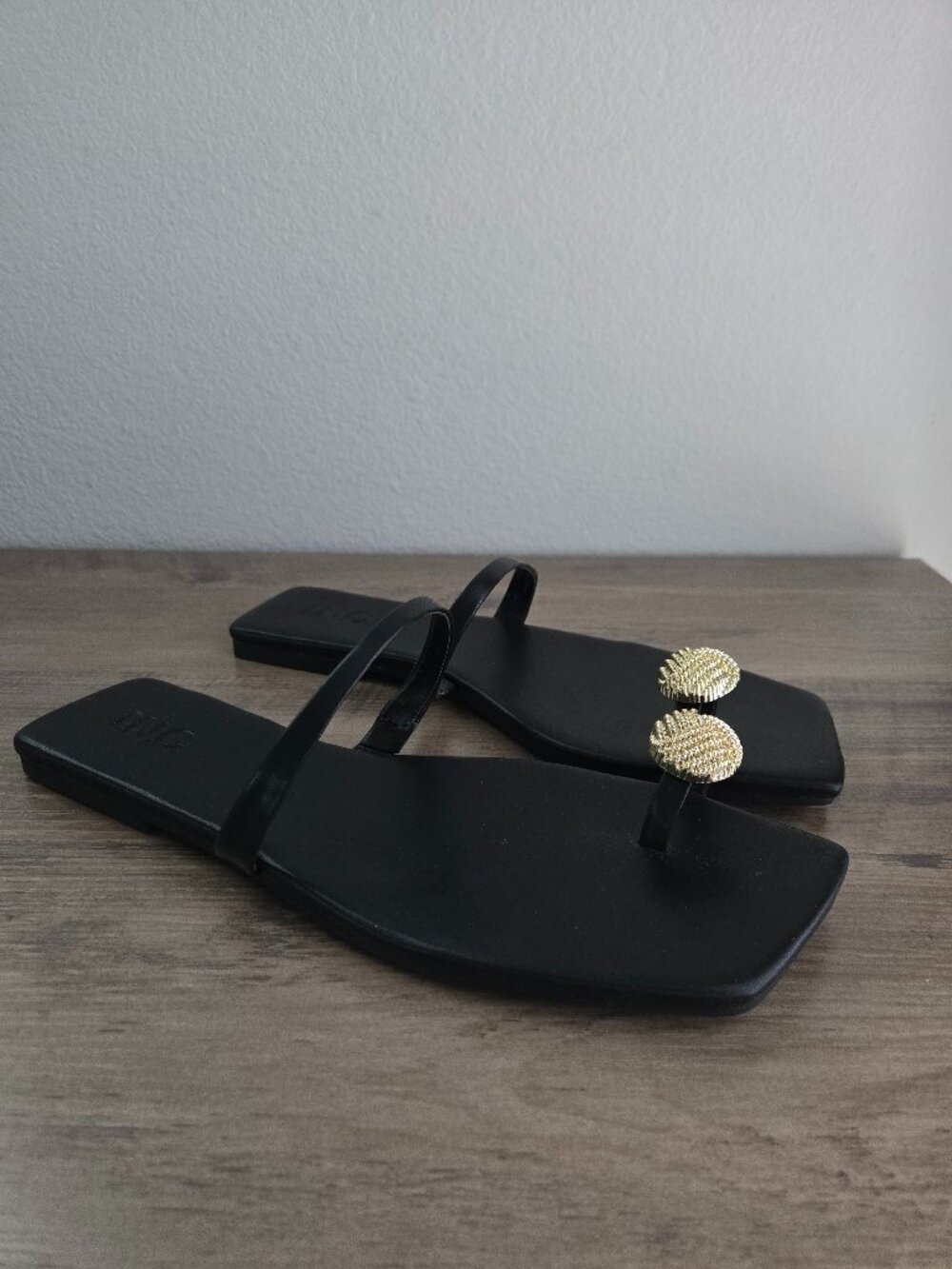 I.N.C. International Concepts Women's Yitta Embellished Flat Sandals Black 10M